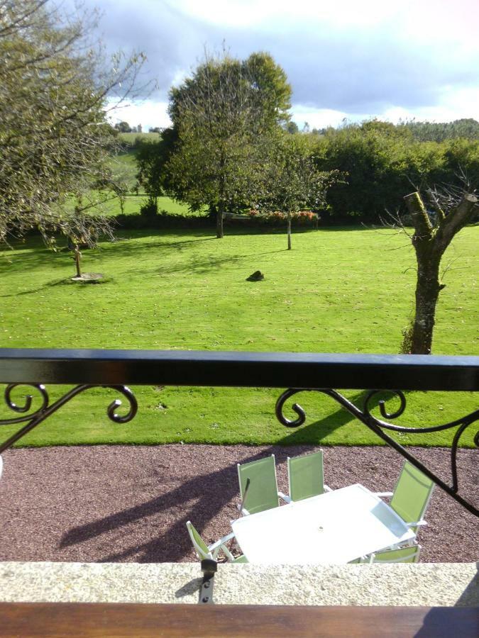 Le Rocher B&B Yvrandes Exterior foto